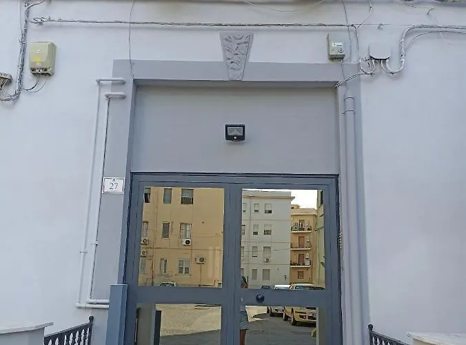 בית נופש Casa Vacanze Cecilie *